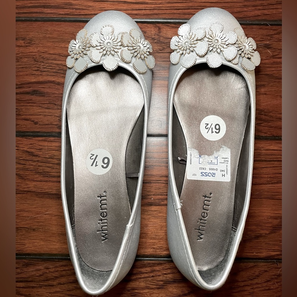 White Mountain Silver Metallic Flats with Flowers